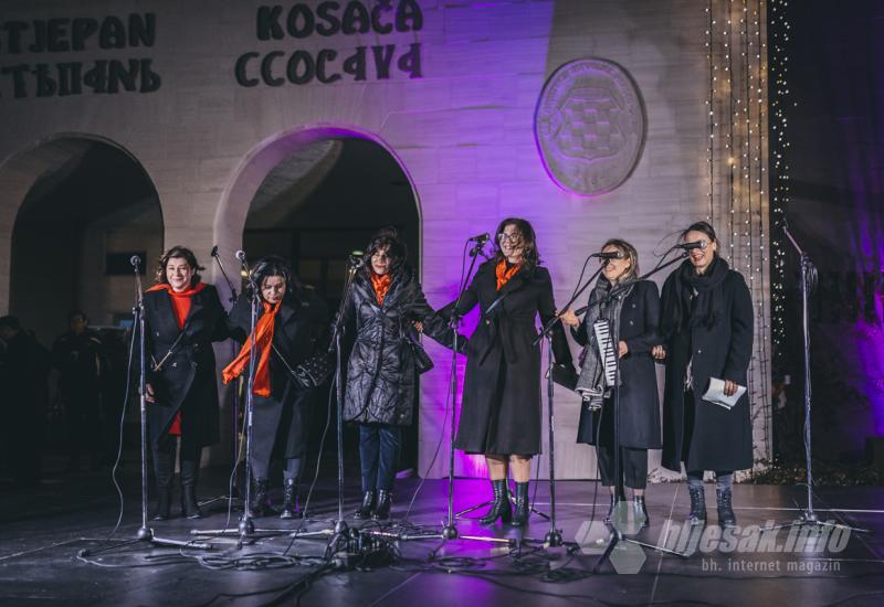 Počeo Advent u Mostaru - Zapaljena prva adventska svijeća