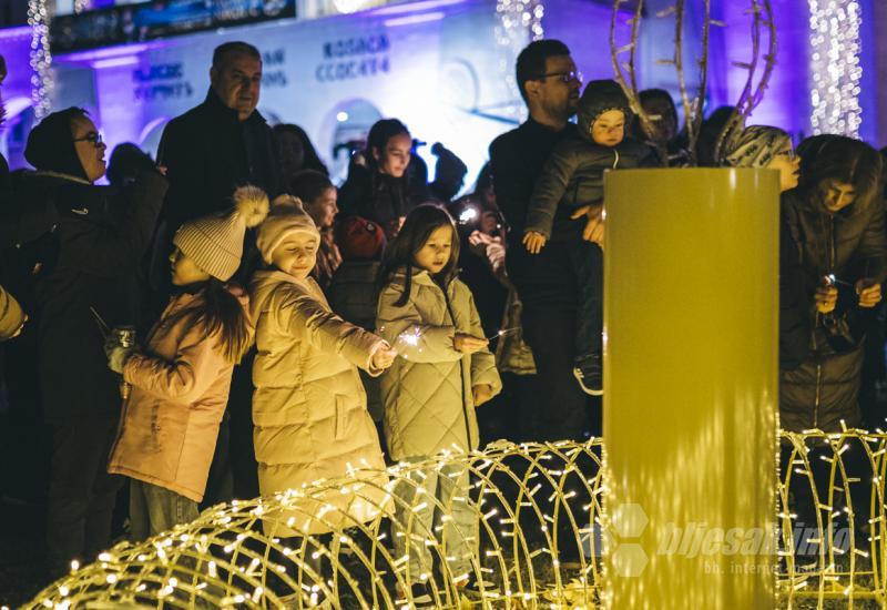 Počeo Advent u Mostaru  - Počeo Advent u Mostaru - Zapaljena prva adventska svijeća