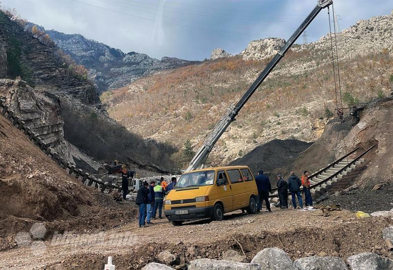 Izvode se radovi na sanaciji i rekonstrukciji željezničke pruge na lokalitetu Komadinovo vrelo