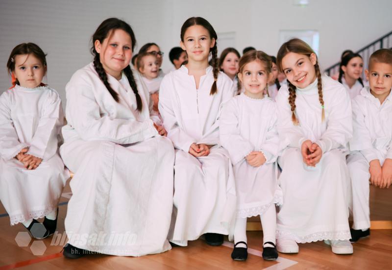 FOTO GALERIJA | Koncert Blago naše - 'ponosni na tradiciju koja se prenosi s koljena na koljeno'