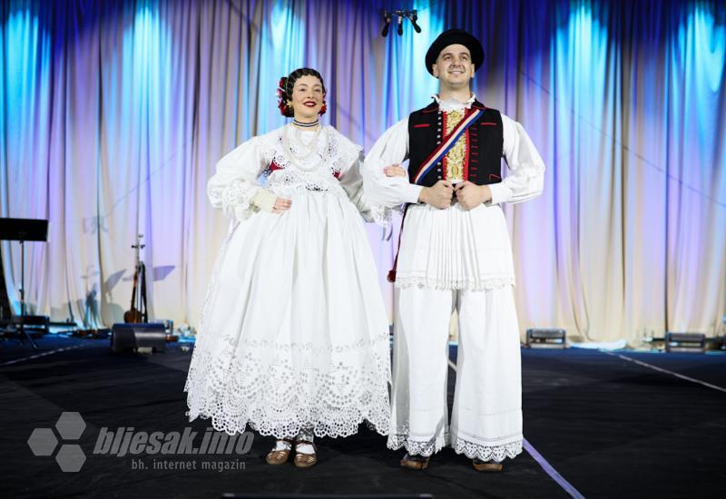 FOTO GALERIJA | Koncert Blago naše - 'ponosni na tradiciju koja se prenosi s koljena na koljeno'