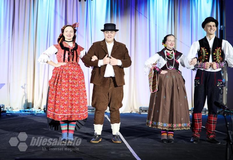 FOTO GALERIJA | Koncert Blago naše - 'ponosni na tradiciju koja se prenosi s koljena na koljeno'