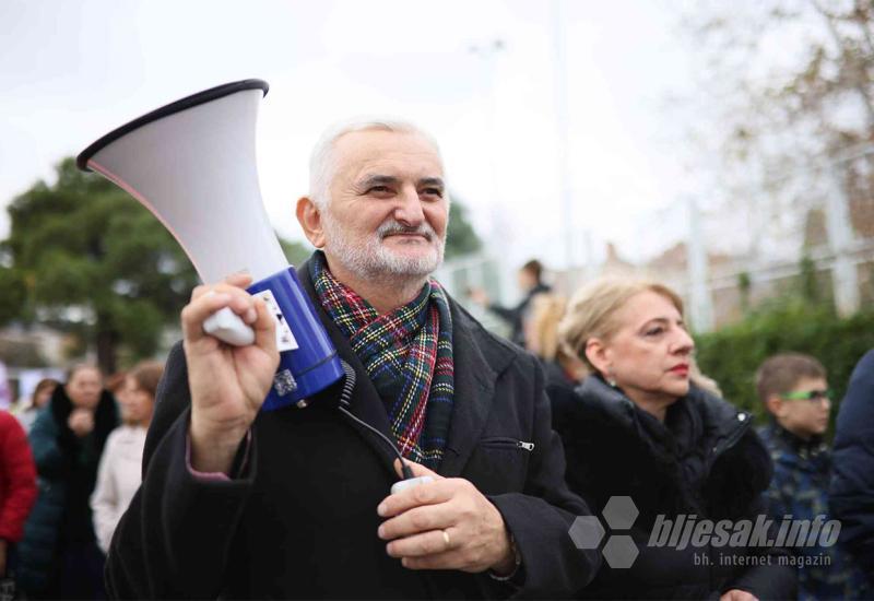 Najmasovniji prosvjedi do sada: Mi smo spremni štrajkati, ako oni nisu spremni sjedati