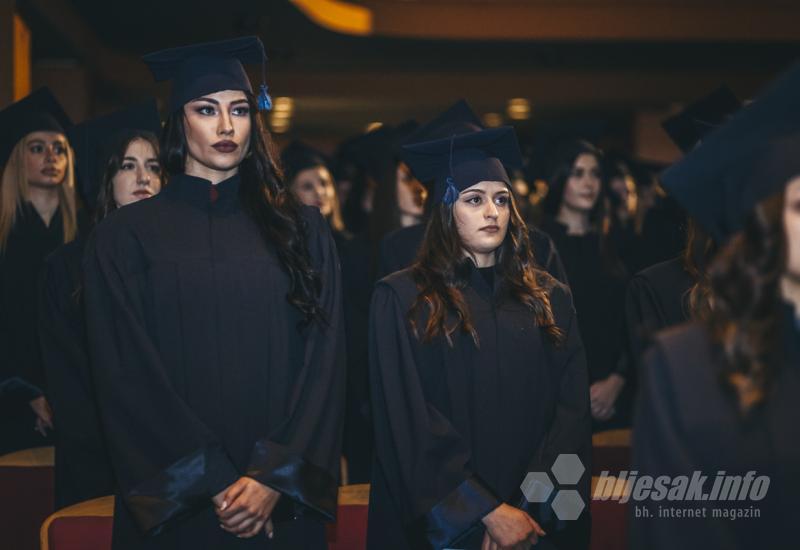 FOTO | Svečano promovirana 322 diplomanda Filozofskog fakulteta SUM-a