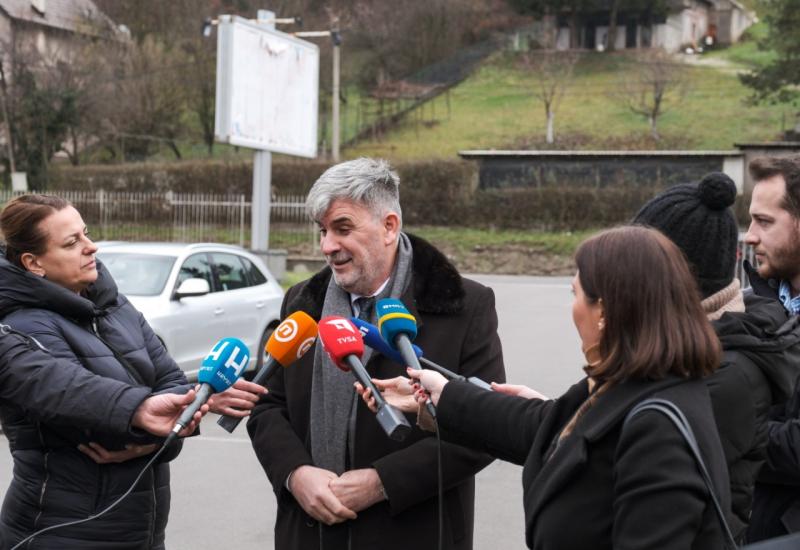 Hajriz Brčvak, poduzetnik porijeklom iz Sandžaka - Poduzetnici ispunili obećanje: Uručeni ključevi automobila za 40 obitelji iz poplavljenih područja