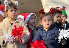 FOTO/VIDEO | Dječji osmijesi obasjali Advent u Mostaru