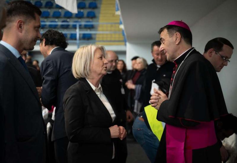 Krišto u Gospiću nazočila biskupskom ređenju msgr. Marka Mede