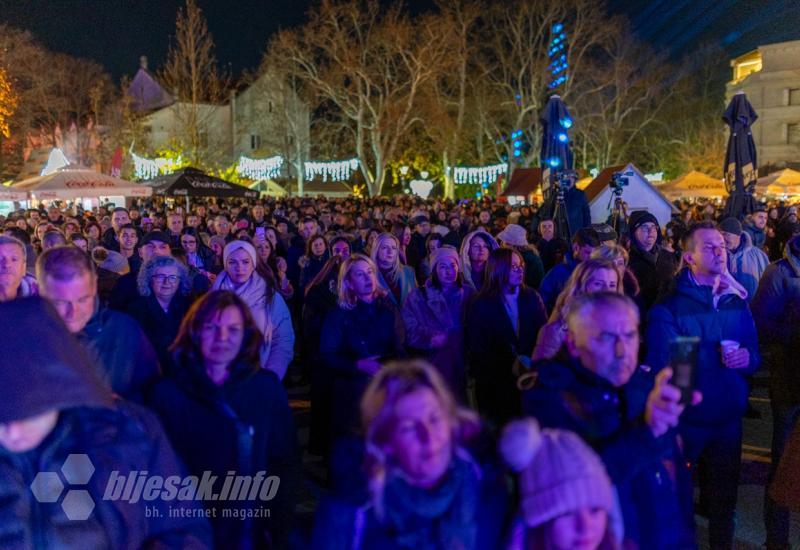 Glazba za dušu: Klapa Rišpet otvorila glazbeni program Adventa u Mostaru