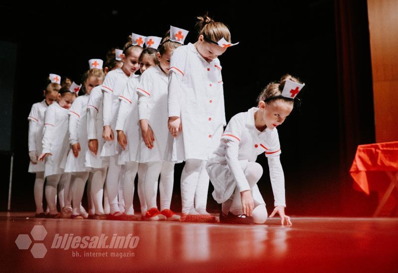 Betlehemsko svjetlo obasjalo i Kosaču - FOTO | Ples, glazba i humanost: Betlehemsko svjetlo obasjalo i Kosaču