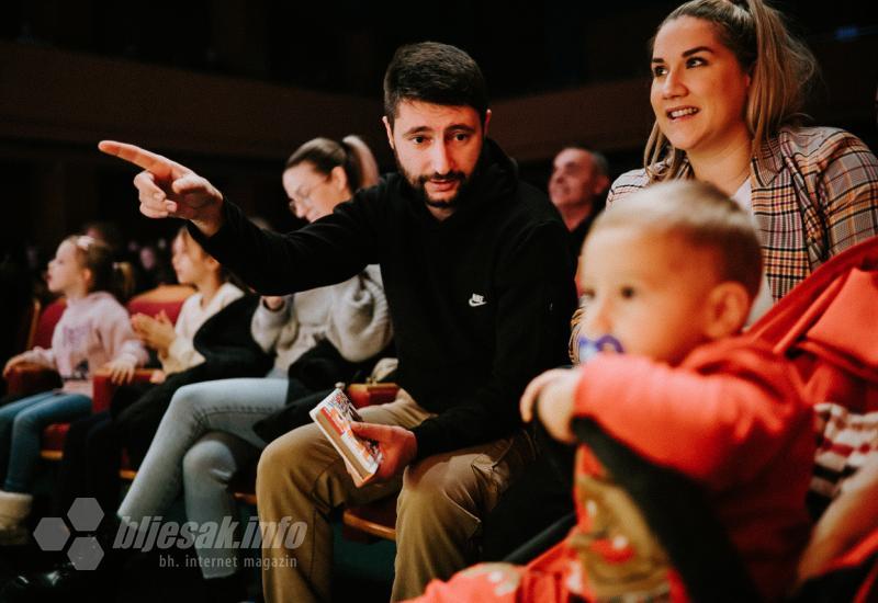 Betlehemsko svjetlo obasjalo i Kosaču - FOTO | Ples, glazba i humanost: Betlehemsko svjetlo obasjalo i Kosaču