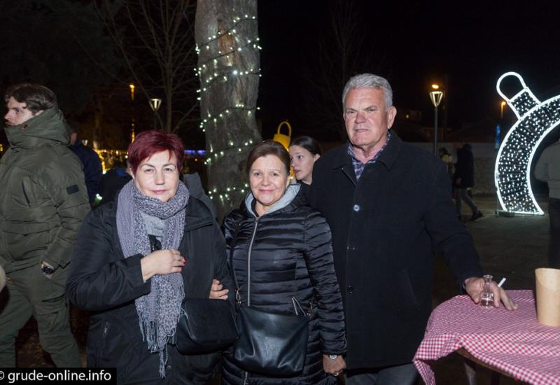 FOTO: Humanitarna akcija "Božić Svima" – Gruđani opet pokazali veliko srce