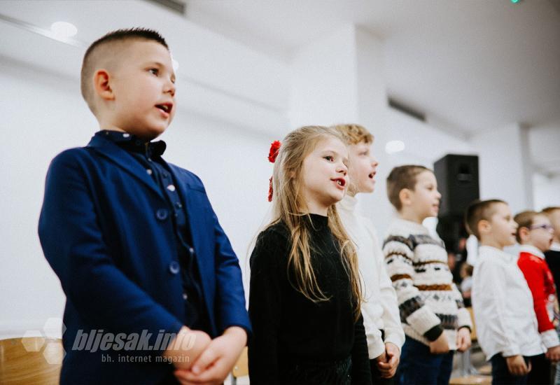 FOTO Hrvatska glazba Mostar spojila generacije: Djeca i orkestar stvorili nezaboravnu večer!