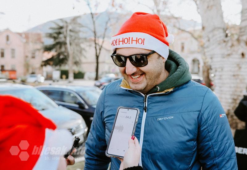 Ho-ho-ho na pedalama: Djedovi Božićnjaci biciklirali kroz Mostar