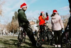 Ho-ho-ho na pedalama: Djedovi Božićnjaci biciklirali kroz Mostar