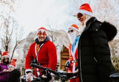 Ho-ho-ho na pedalama: Djedovi Božićnjaci biciklirali kroz Mostar