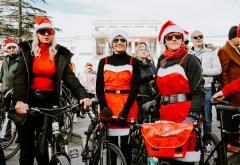 Ho-ho-ho na pedalama: Djedovi Božićnjaci biciklirali kroz Mostar