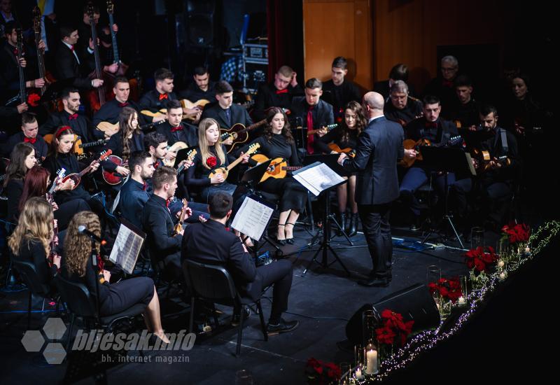 Koncert - Na dobro vam došao Božić i sveto porođenje Isusovo - Kosača odisala božićnim duhom: Proslava glazbe, ljubavi i mira