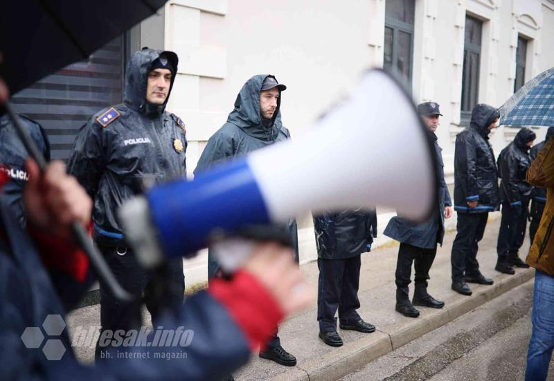 Predstavnica sindikata pročitala pismo u Skupštini