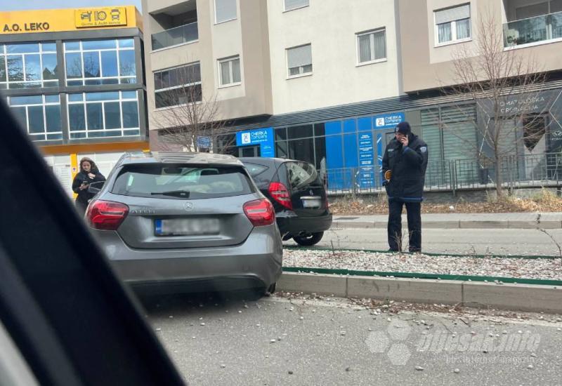 Prometna u Dubrovačkoj ulici - Mostar: Mercedesom na otok