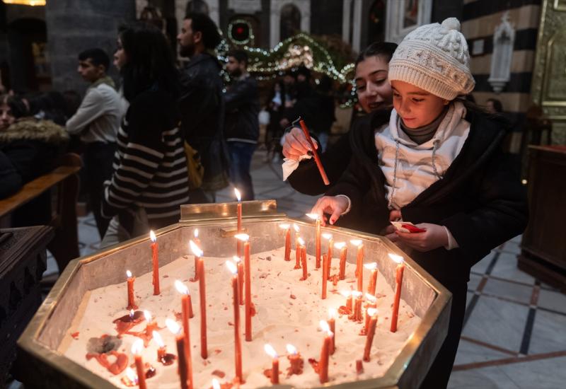 Kršćani u Damasku sigurno slave prvu božićnu misu pod novom sirijskom upravom