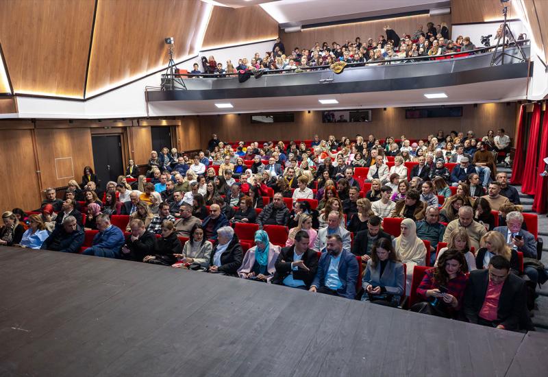 Premijera Hasanaginice u NP Mostar - Premijera 