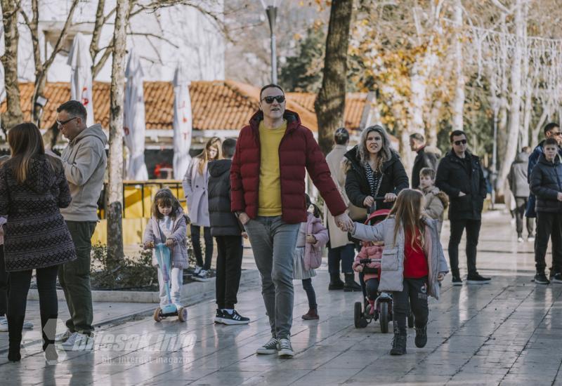 Siječanj je postao srpanj - Mostar vrvi turistima