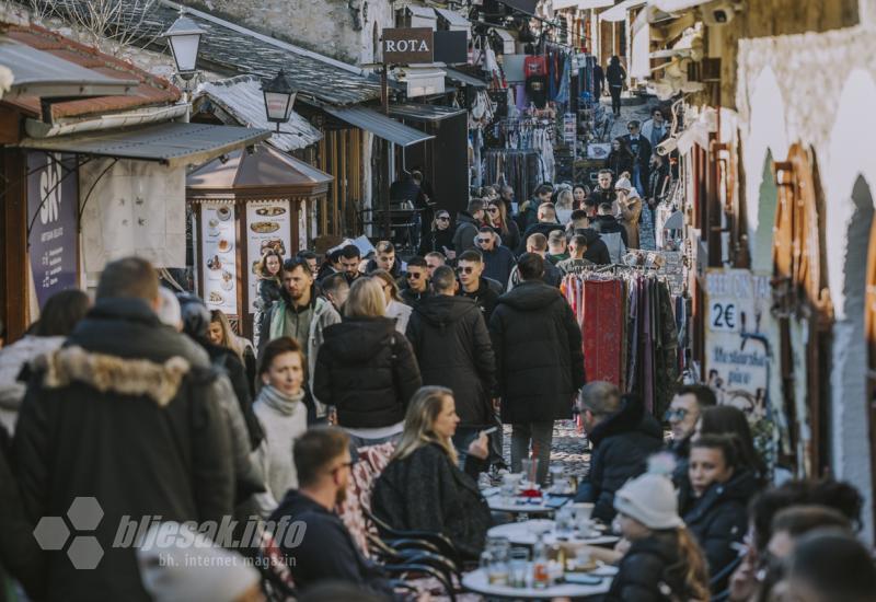 Siječanj je postao srpanj - Mostar vrvi turistima