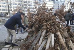 FOTO| Sarajevo i Beograd slave Badnji dan: Pravoslavni vjernici najavljuju Božić