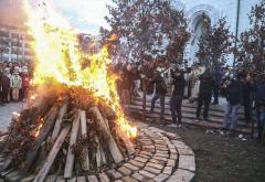 FOTO| Sarajevo i Beograd slave Badnji dan: Pravoslavni vjernici najavljuju Božić