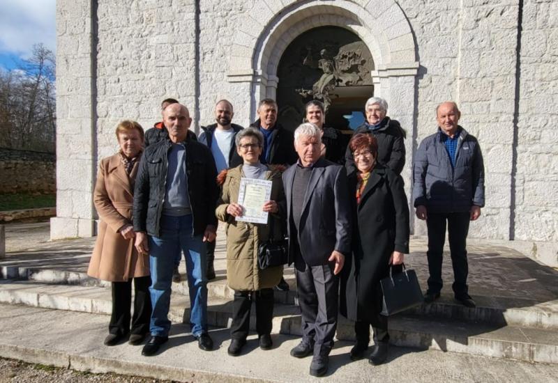 Veliki jubilej proslavili su u društvu svojih najmilijih - Drago i Mila proslavili 50 godina braka 
