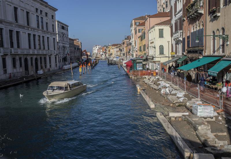 Visok vodostaj u Veneciji - FOTO| Venecija pod vodom: Plima podigla vodostaj na 110 cm, aktiviran MOSE sustav