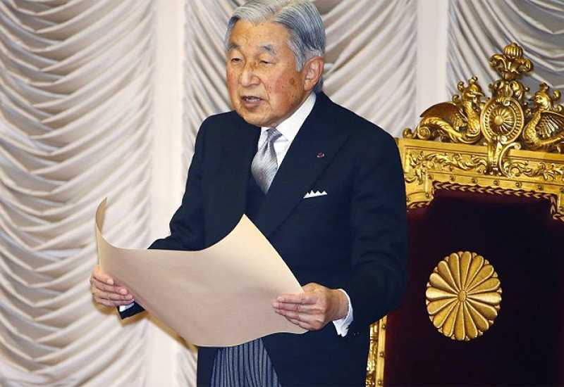 Japanski car Akihito abdicira u travnju sljedeće godine