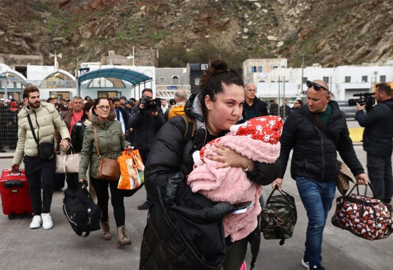 Više od 750 potresa na Egejskom moru u posljednjih 10 dana - Tisuće ljudi bježe sa Santorinija zbog neprekidnih potresa