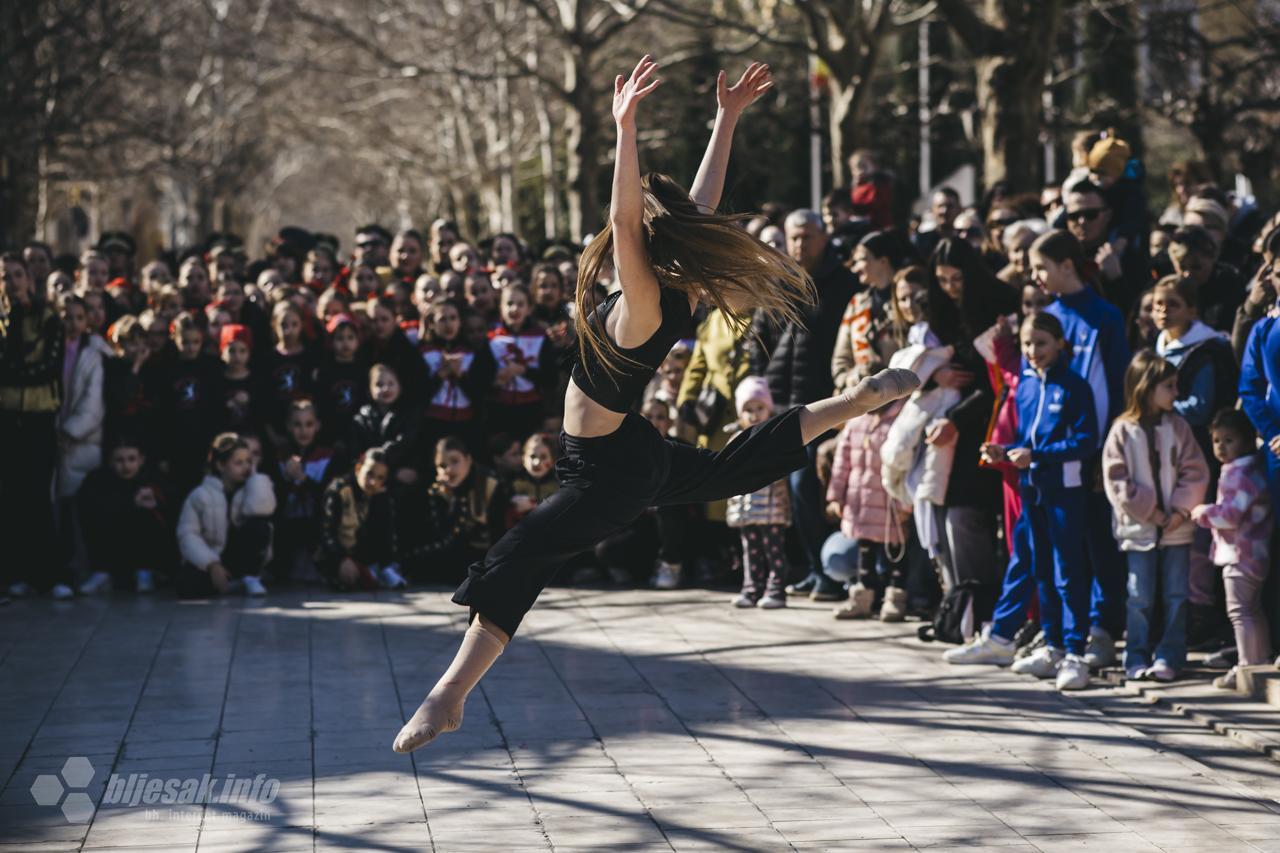 FOTO | Mostar ustao protiv nasilja: Održana akcija "One Billion Rising"
