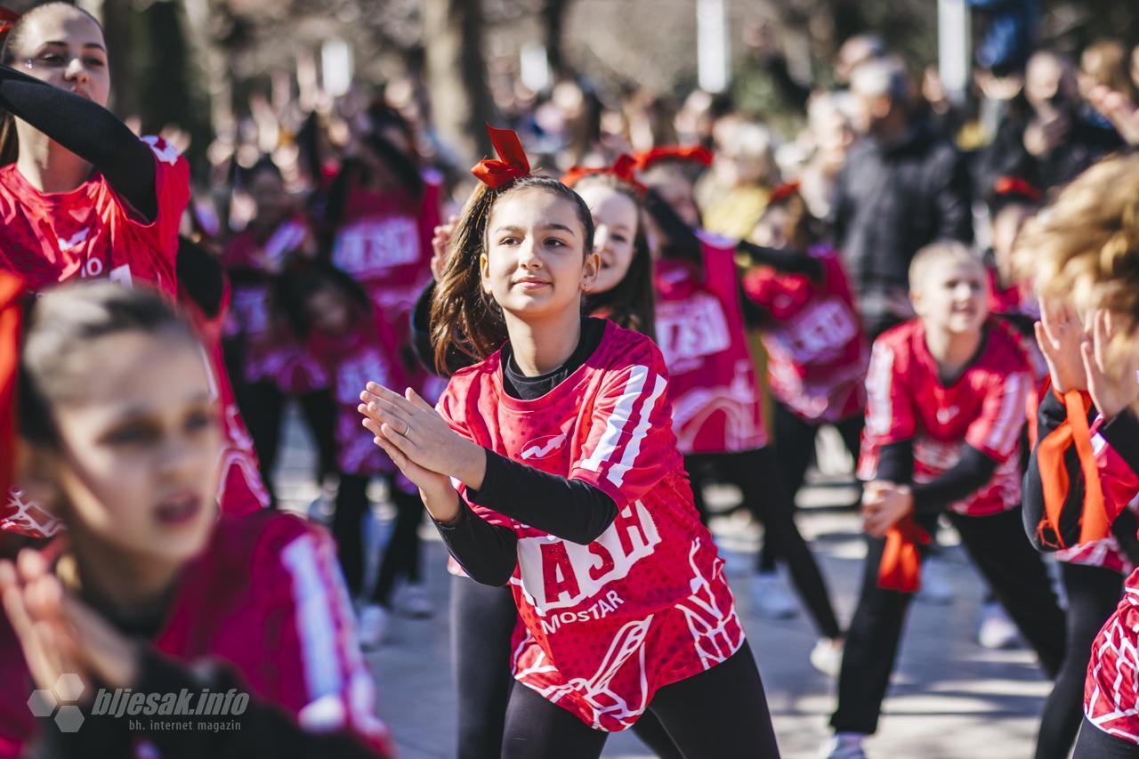 FOTO | Mostar ustao protiv nasilja: Održana akcija "One Billion Rising"