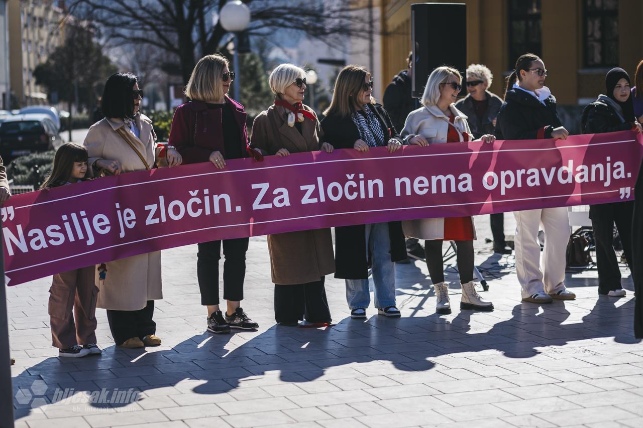 FOTO | Mostar ustao protiv nasilja: Održana akcija "One Billion Rising"
