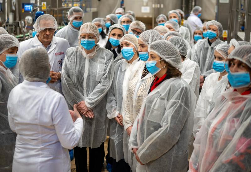 Posjet jednoj od posavskih tvornica - Iz Posavine poslana poruka važnosti i snage ženskog poduzetništva