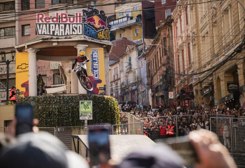 Utrka Red Bull Valparaíso Cerro Abajo - Tomáš Slavík četvrti put slavio na utrci Red Bull Valparaíso Cerro Abajo