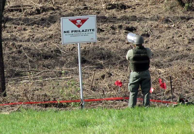 Njemačka izdvaja dodatnih 200.000 eura za podršku žrtvama mina u Bosni i Hercegovini 