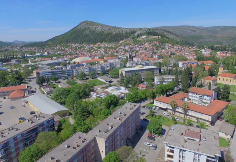 Gradi se 255 stanova za rasljenjene na području FBiH, najviše u Čapljini